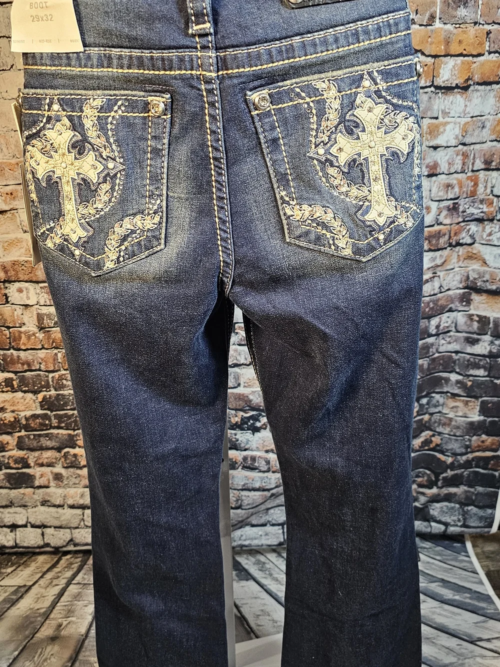 Miss Me Mid Rise Bootcut Jeans NWT Size 29 Dark Wash Cross Pocket Western Denim